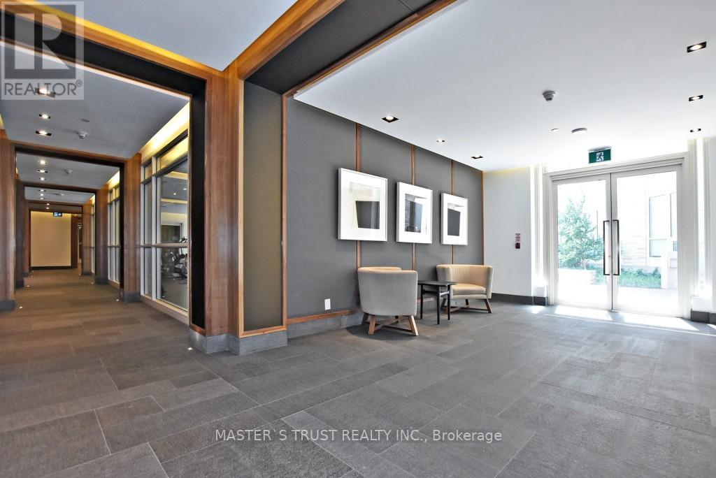 Photo 36 of 307 15 Stollery Pond Crescent, Markham ON
