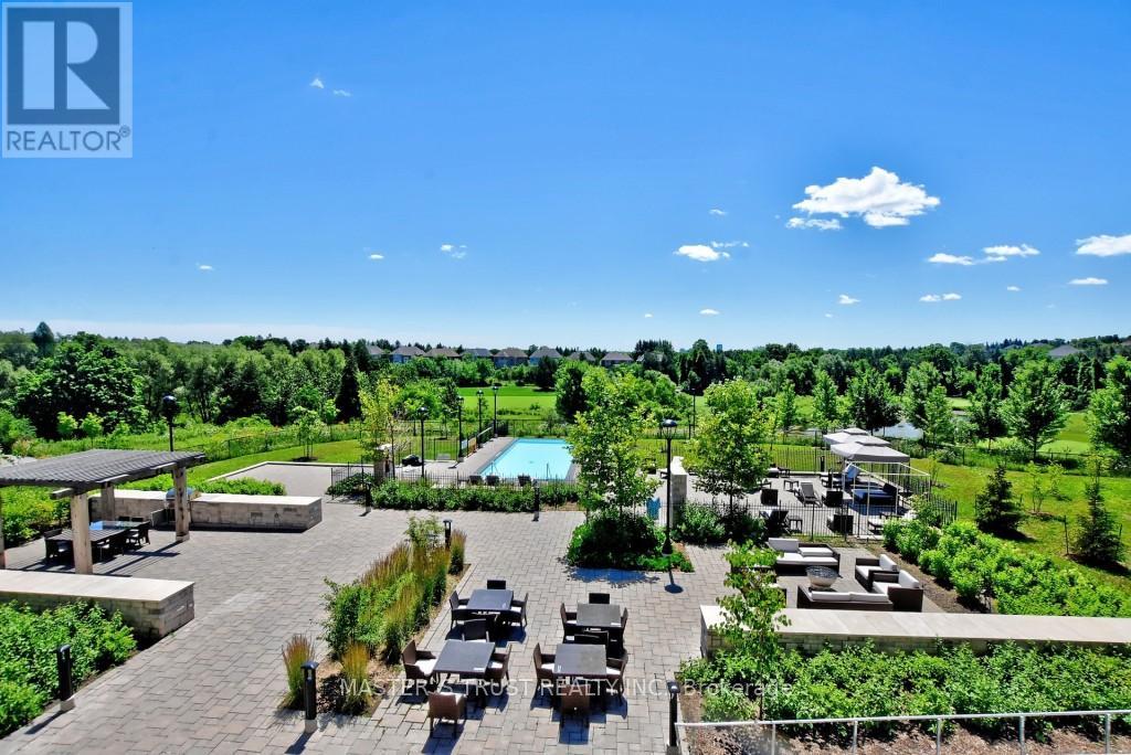 Photo 44 of 307 15 Stollery Pond Crescent, Markham ON