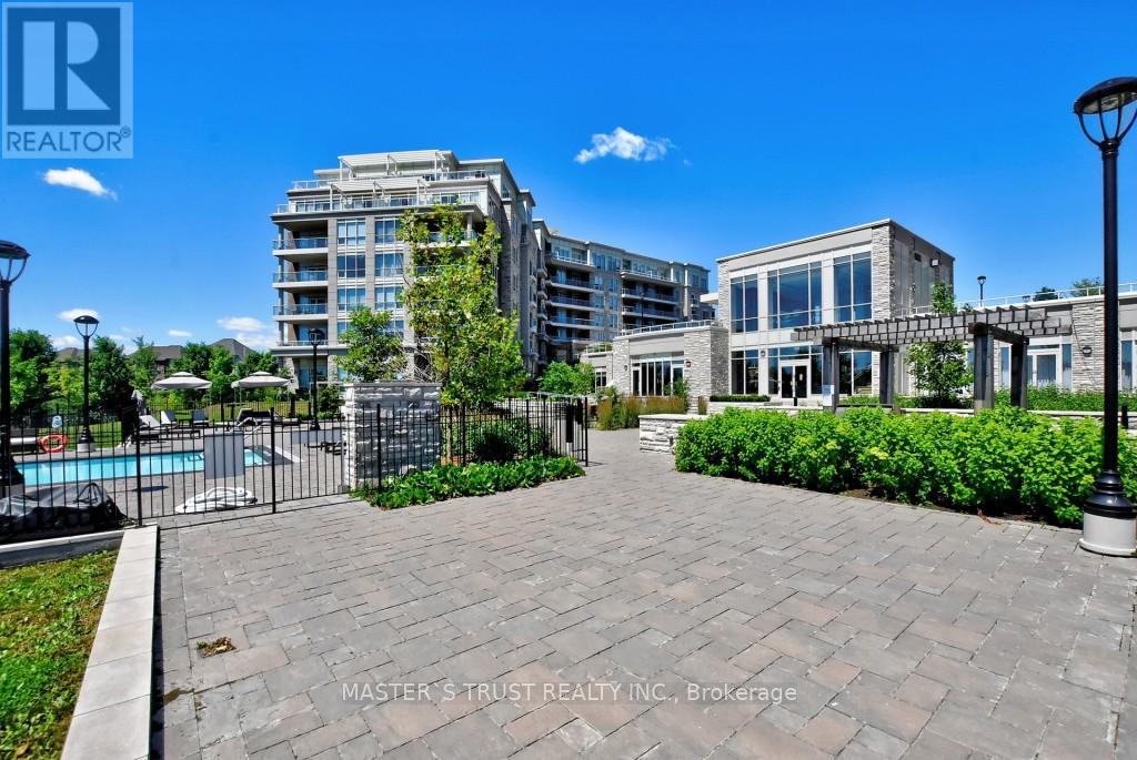 Photo 46 of 307 15 Stollery Pond Crescent, Markham ON