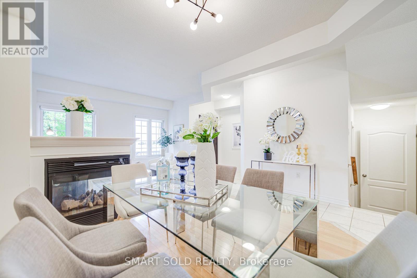 Single Family House for Sale in  THORNHILL WOODS DRIVE Vaughan (Patterson) 