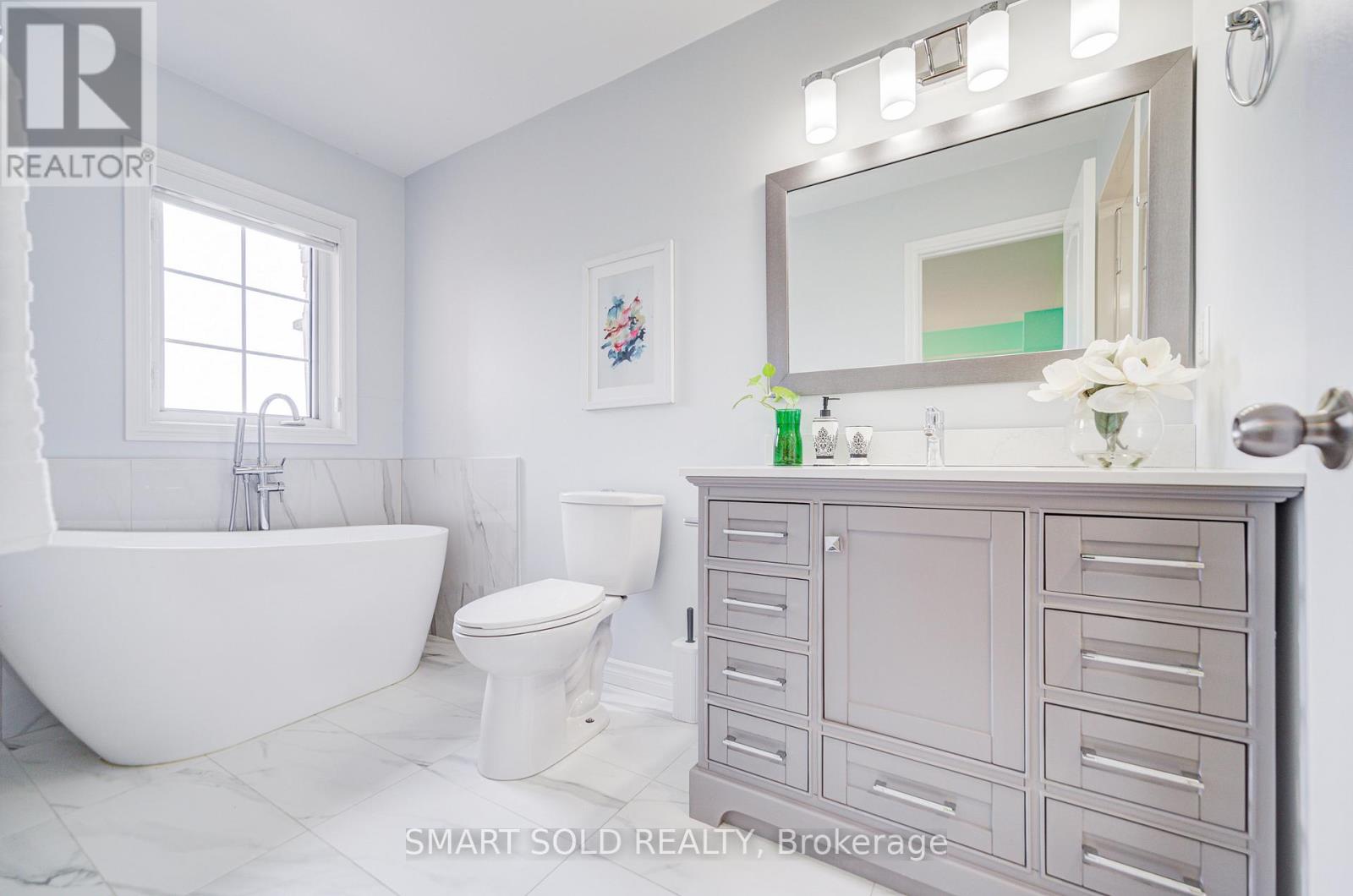 Single Family House for Sale in  THORNHILL WOODS DRIVE Vaughan (Patterson) 