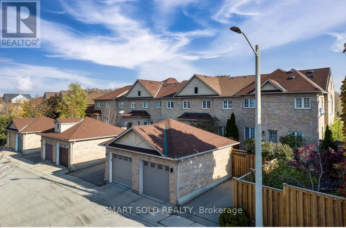 Single Family House for Sale in  THORNHILL WOODS DRIVE Vaughan (Patterson) 