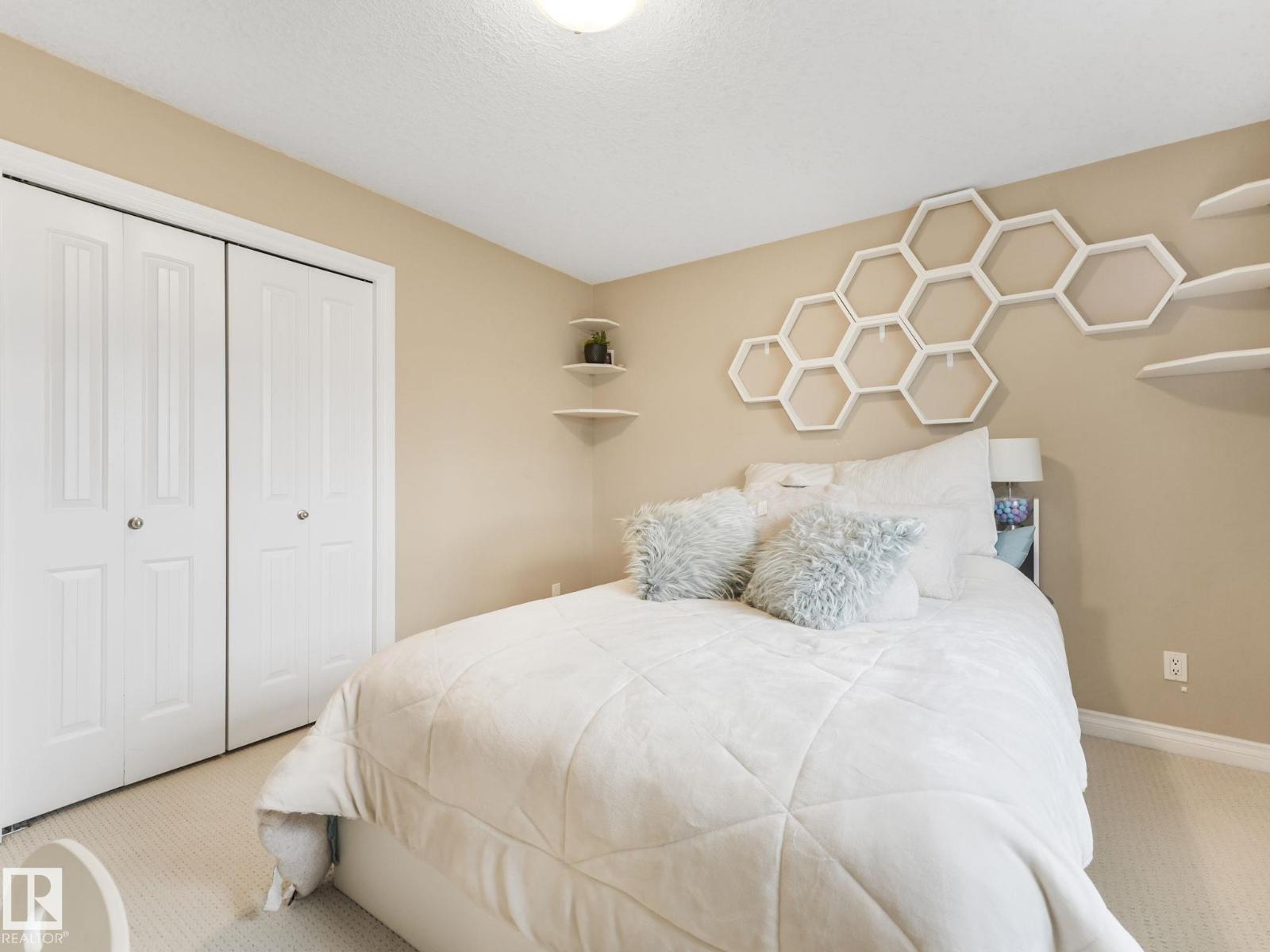 Photo 34 of 11839 174 Av Nw, Edmonton AB