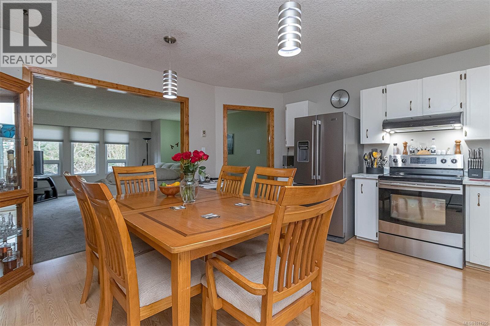 Photo 10 of 1135 Mcdonald Cres, Nanaimo BC