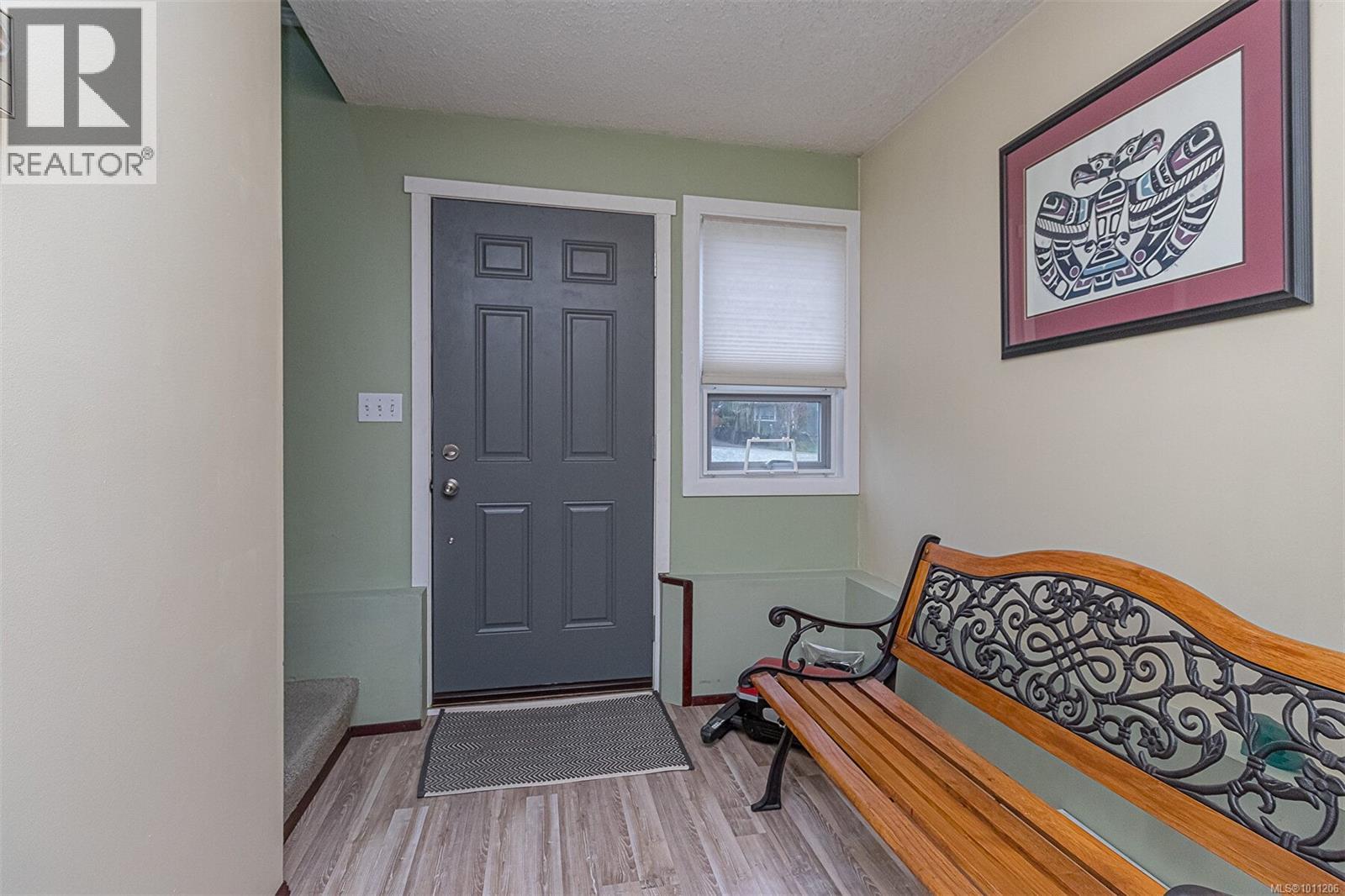 Photo 4 of 1135 Mcdonald Cres, Nanaimo BC