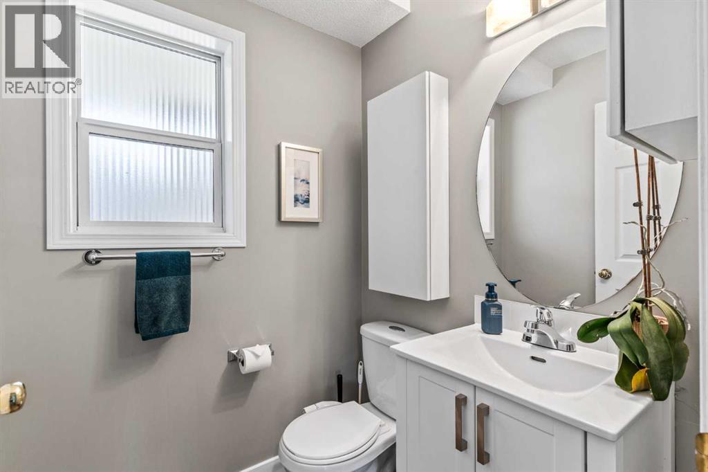 Single Family House for Sale in  Erin Grove SE Erin Woods Calgary 