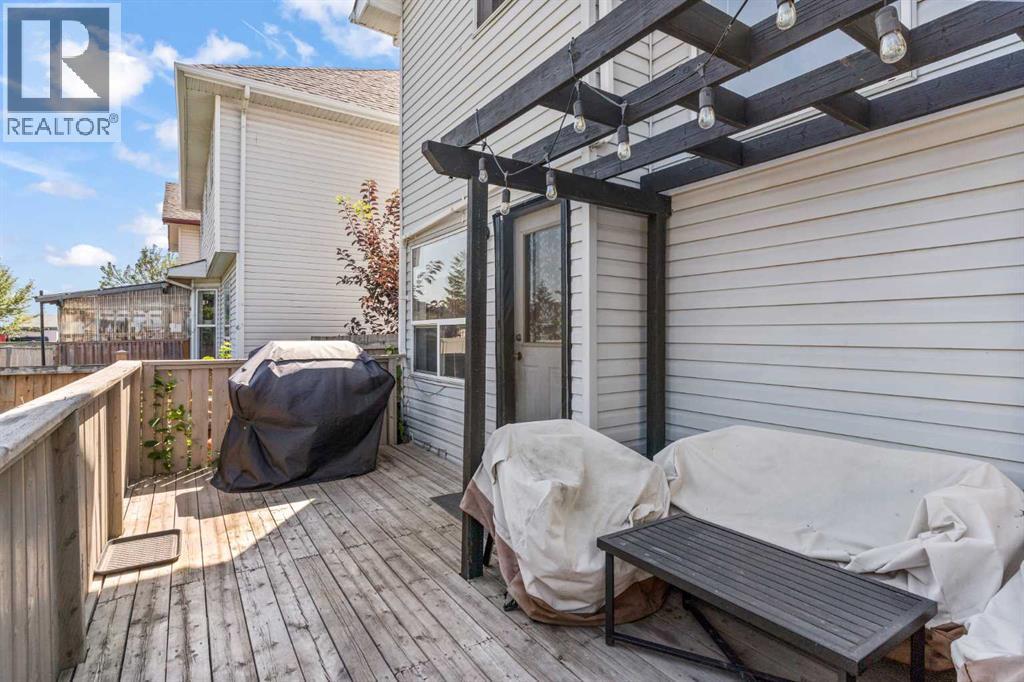Single Family House for Sale in  Erin Grove SE Erin Woods Calgary 