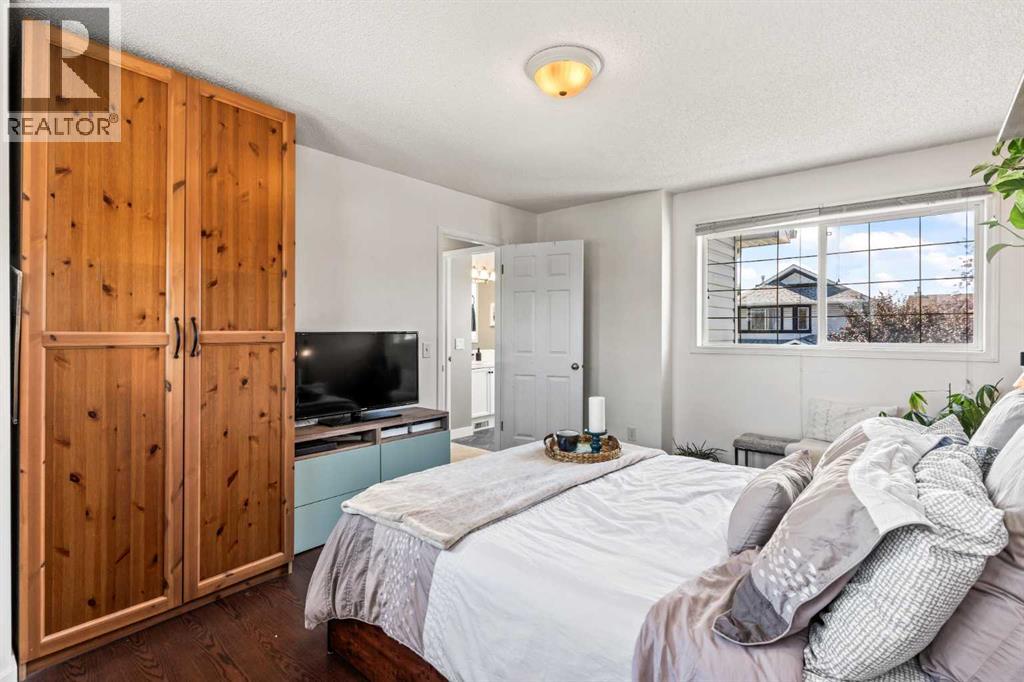 Single Family House for Sale in  Erin Grove SE Erin Woods Calgary 