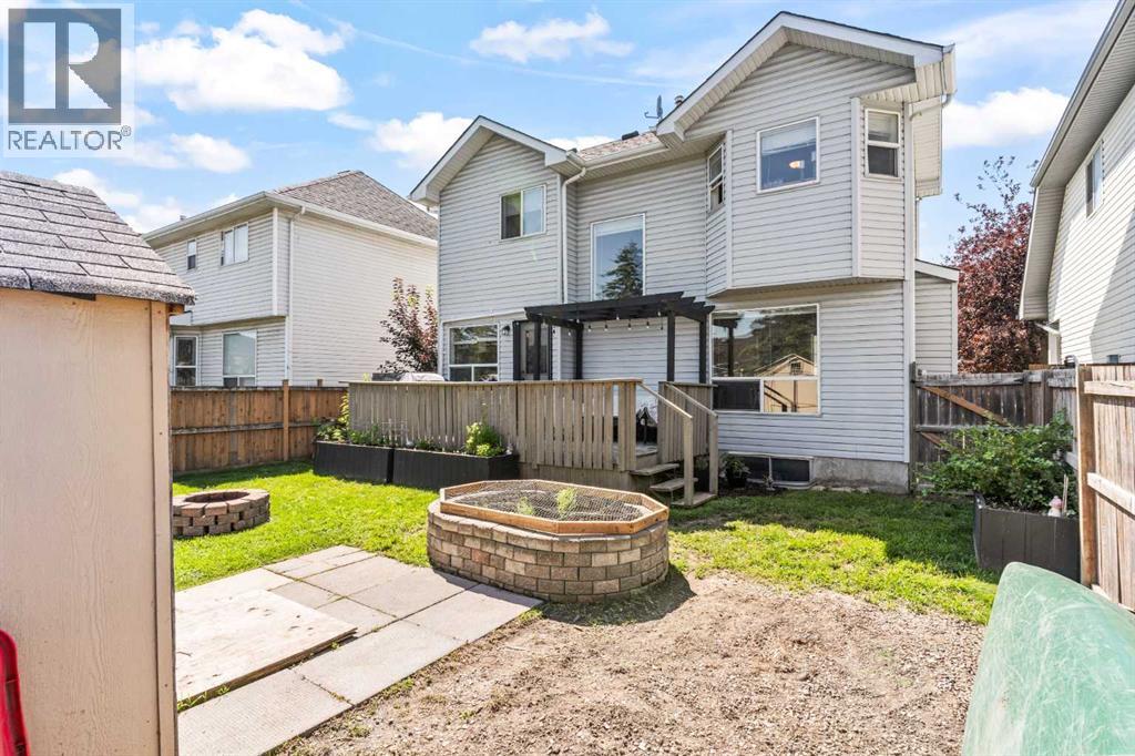 Single Family House for Sale in  Erin Grove SE Erin Woods Calgary 