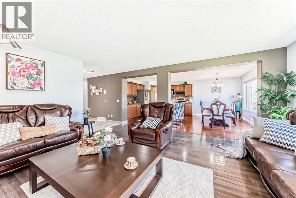 Single Family House for Sale in  Covehaven Gardens NE Coventry Hills Calgary 