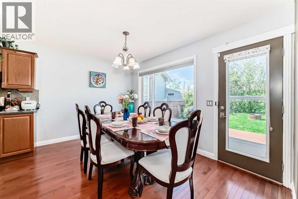 Single Family House for Sale in  Covehaven Gardens NE Coventry Hills Calgary 