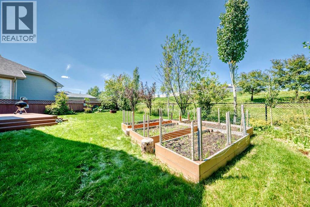 Single Family House for Sale in  Covehaven Gardens NE Coventry Hills Calgary 
