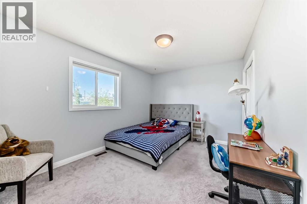 Single Family House for Sale in  Covehaven Gardens NE Coventry Hills Calgary 