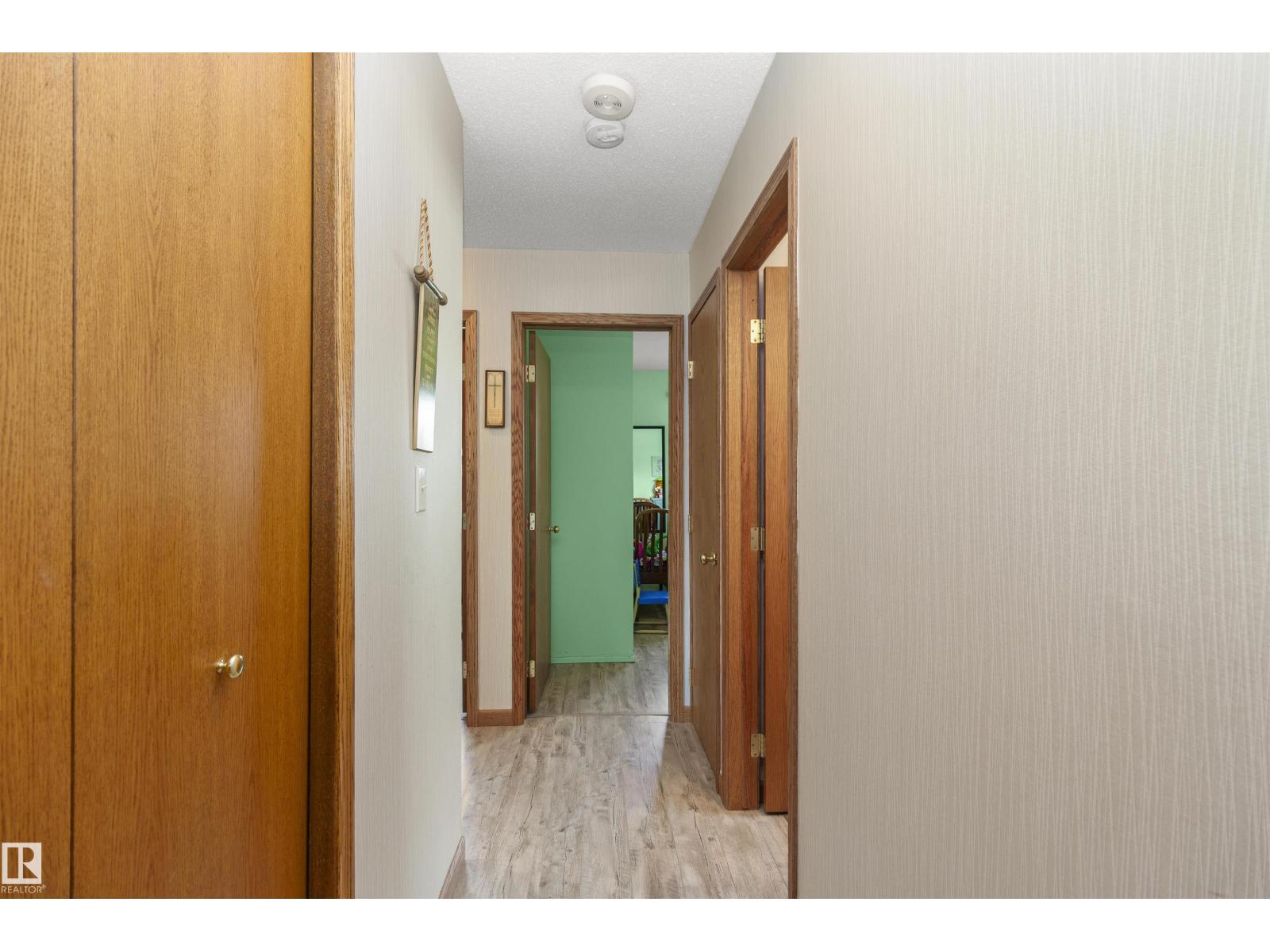 Photo 29 of 6928 13 Av Nw, Edmonton AB