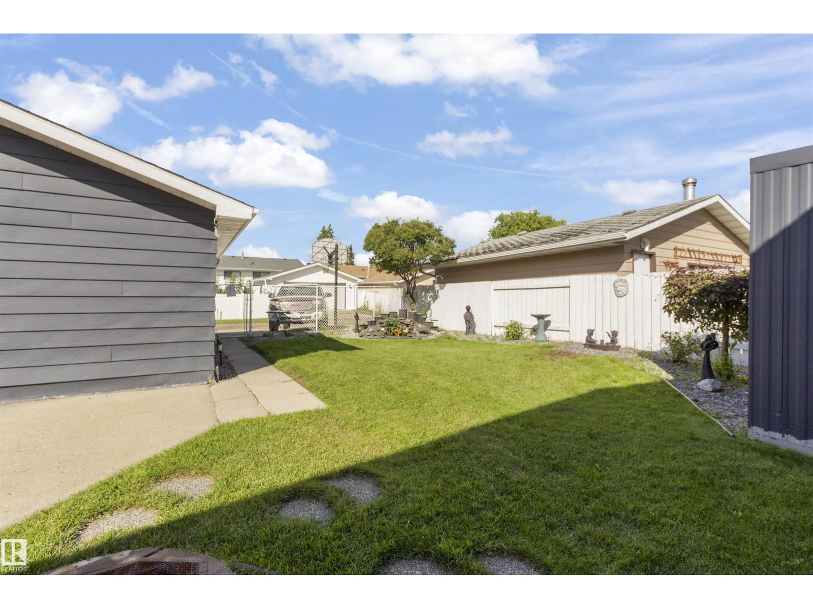 Photo 49 of 6928 13 Av Nw, Edmonton AB