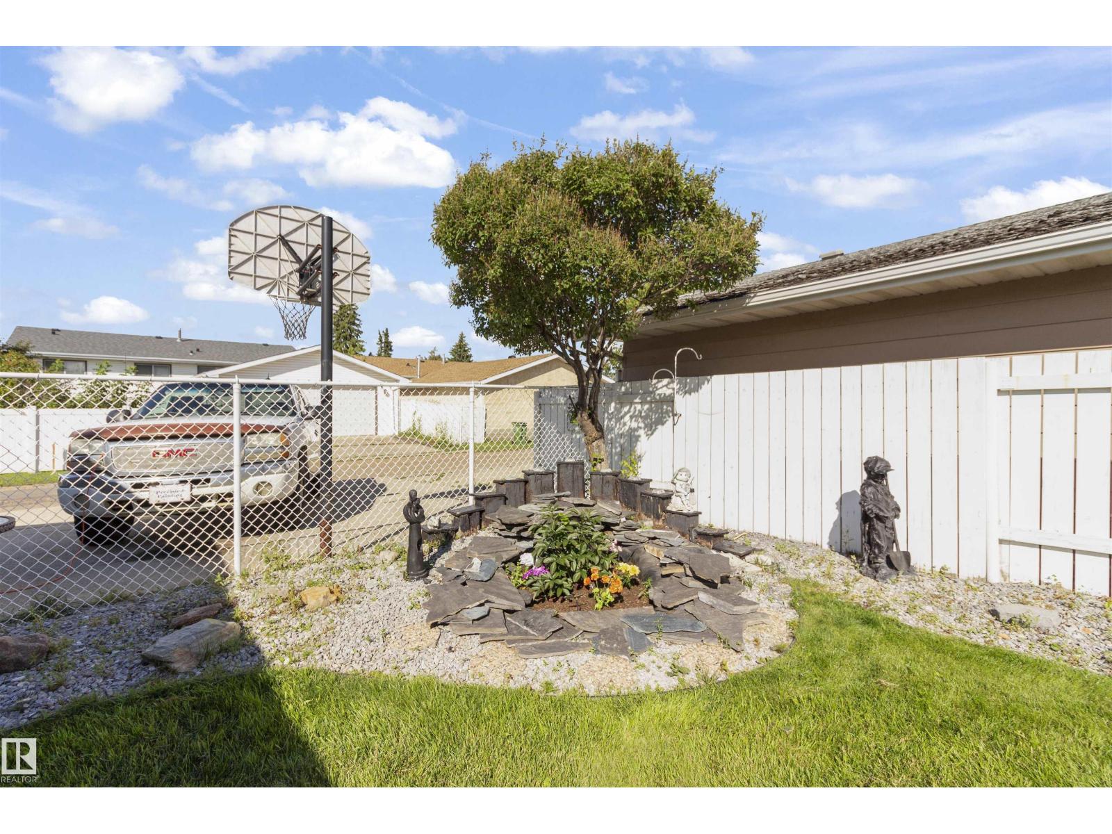 Photo 50 of 6928 13 Av Nw, Edmonton AB