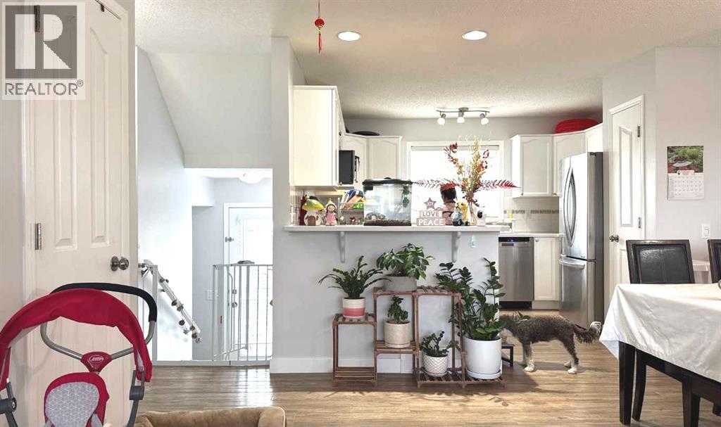 Photo 25 of 8 304 Ross Avenue, Cochrane AB
