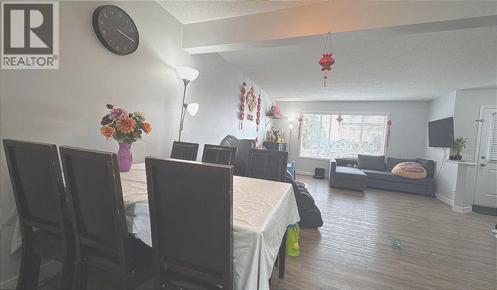 Photo 38 of 8 304 Ross Avenue, Cochrane AB