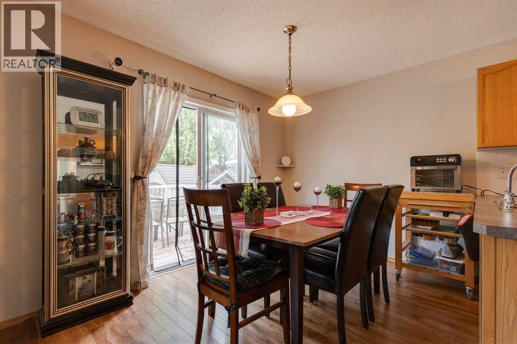 Single Family House for Sale in  Evansbrooke Manor NW Evanston Calgary 