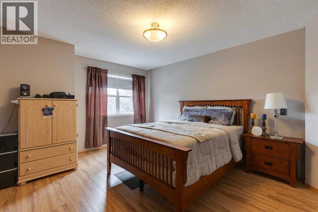 26 Evansbrooke Manor NW, Calgary, Alberta