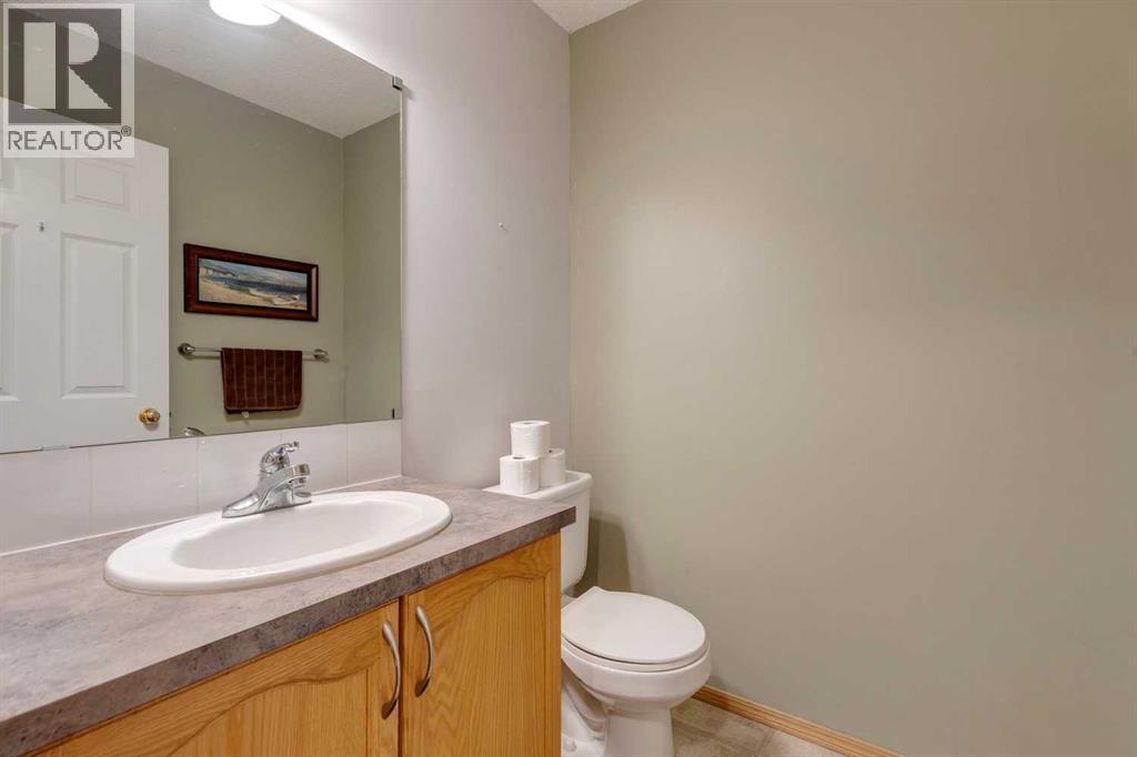 Single Family House for Sale in  Evansbrooke Manor NW Evanston Calgary 