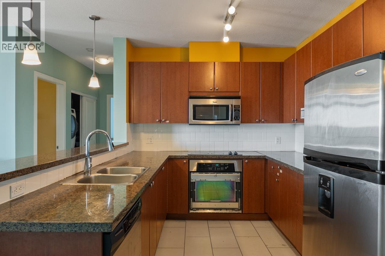 Photo 1 of 1003 11 E Royal Avenue, New Westminster BC