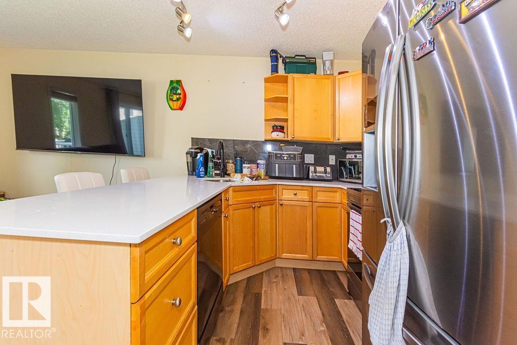 Photo 11 of 56 451 Hyndman Cr Nw, Edmonton AB