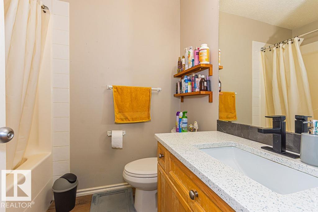 Photo 18 of 56 451 Hyndman Cr Nw, Edmonton AB
