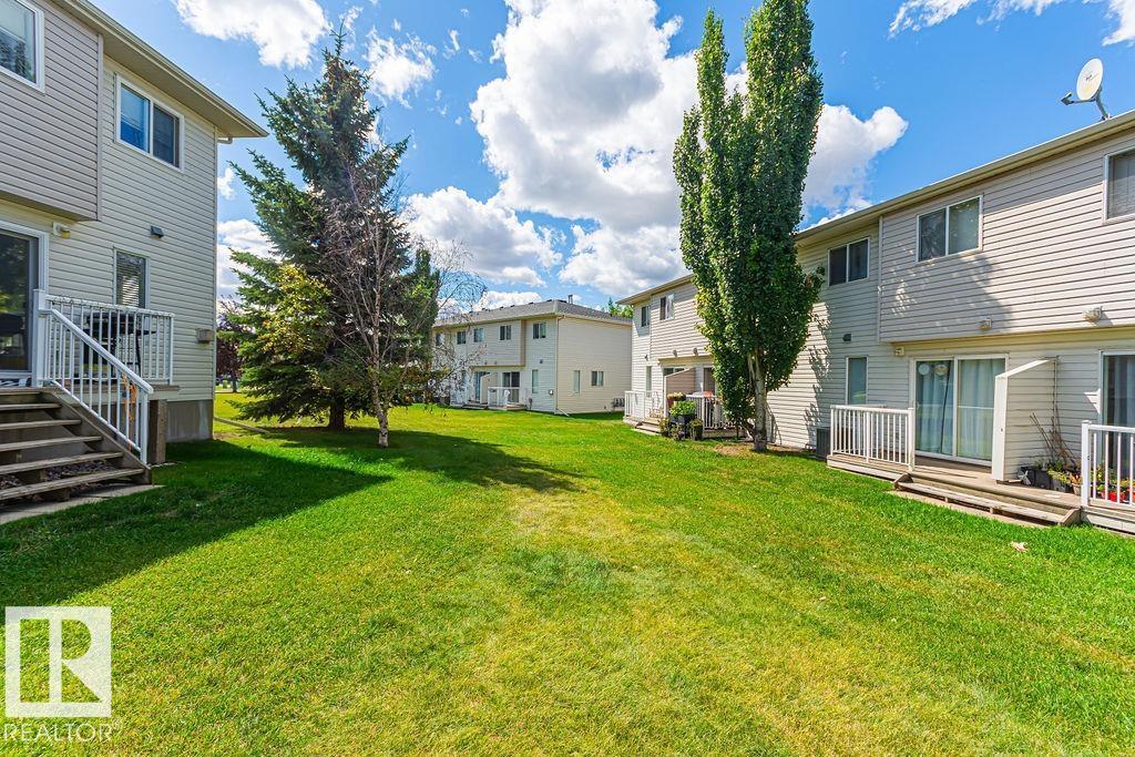 Photo 29 of 56 451 Hyndman Cr Nw, Edmonton AB