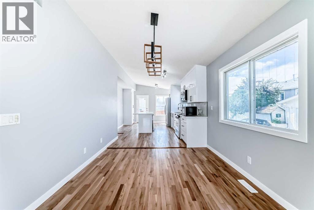Single Family House Bi-level for Sale in  Shawfield Way SW Shawnessy Calgary 
