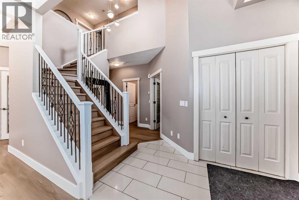 Single Family House for Sale in  Sherwood Terrace NW Sherwood Calgary 