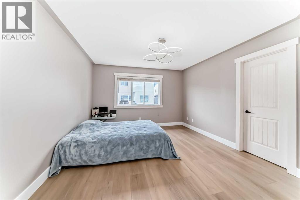 Single Family House for Sale in  Sherwood Terrace NW Sherwood Calgary 