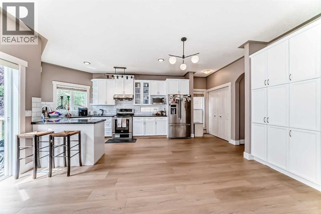 Single Family House for Sale in  Sherwood Terrace NW Sherwood Calgary 