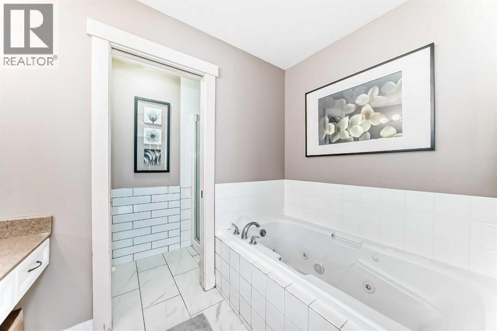 Single Family House for Sale in  Sherwood Terrace NW Sherwood Calgary 