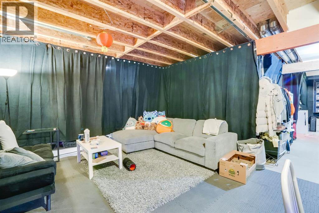 Single Family House for Sale in  Sherwood Terrace NW Sherwood Calgary 