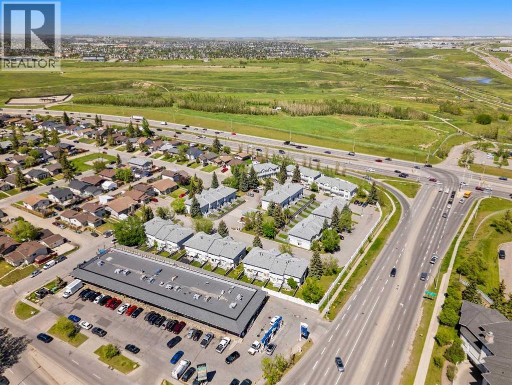 Single Family House for Sale in  Bedford Manor NE Beddington Heights Calgary 