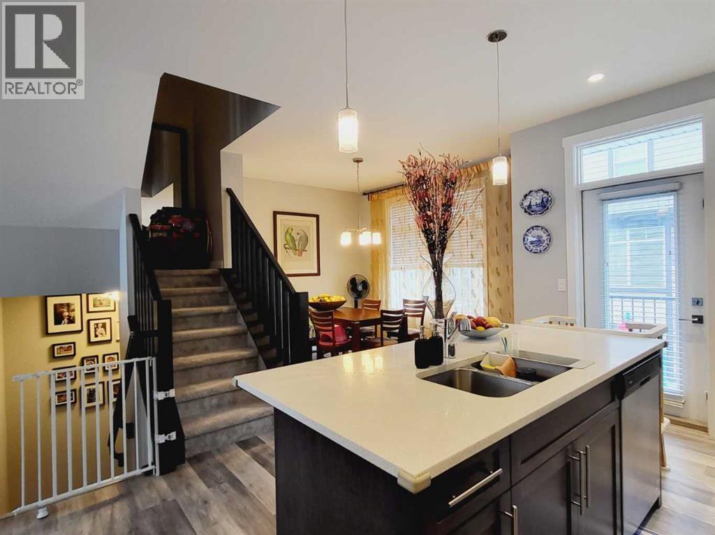 Single Family House for Sale in  Wentworth Row SW West Springs Calgary 