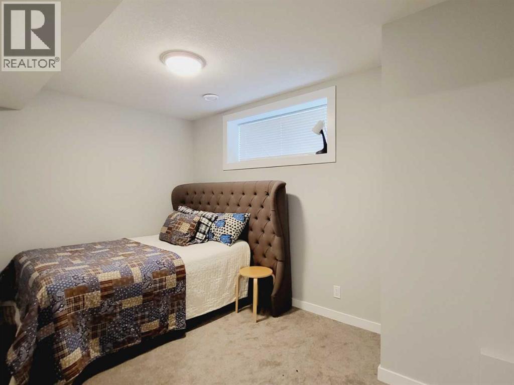 Single Family House for Sale in  Wentworth Row SW West Springs Calgary 