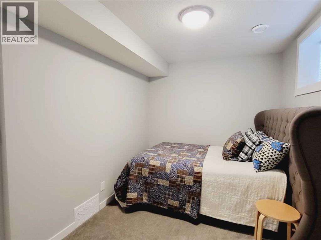 Single Family House for Sale in  Wentworth Row SW West Springs Calgary 