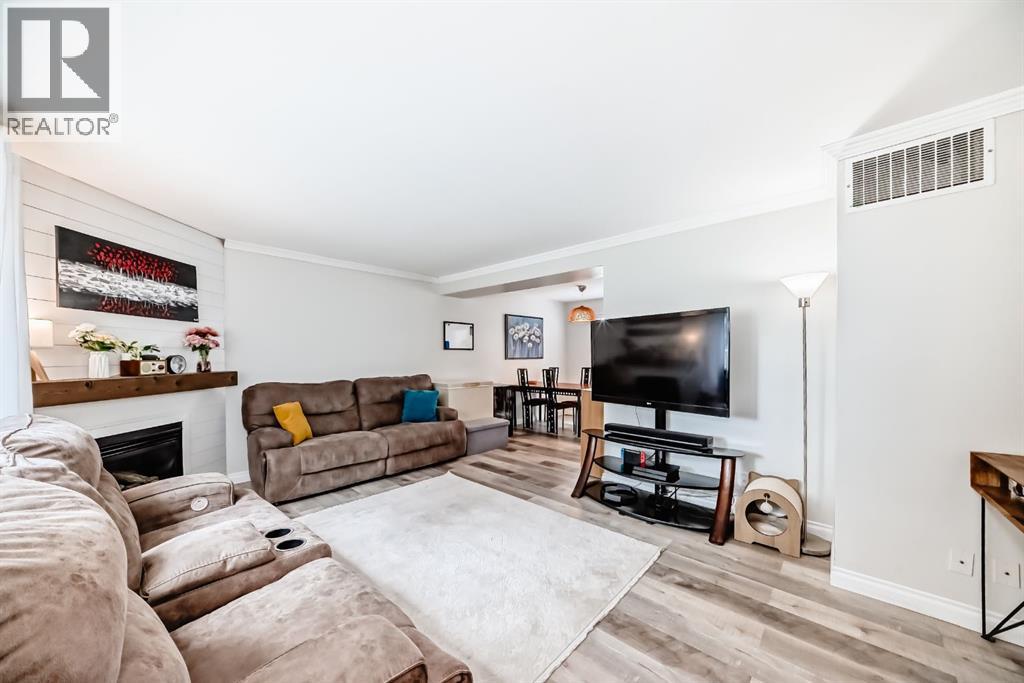 Single Family House for Sale in  REGAL Park NE Renfrew Calgary 