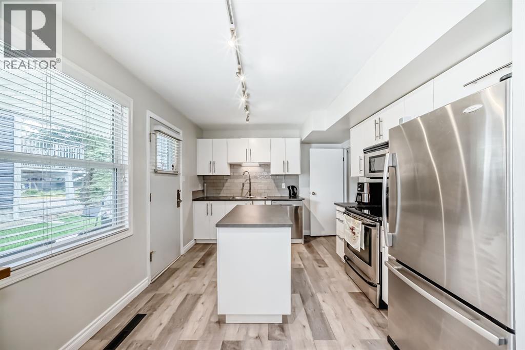 Single Family House for Sale in  REGAL Park NE Renfrew Calgary 