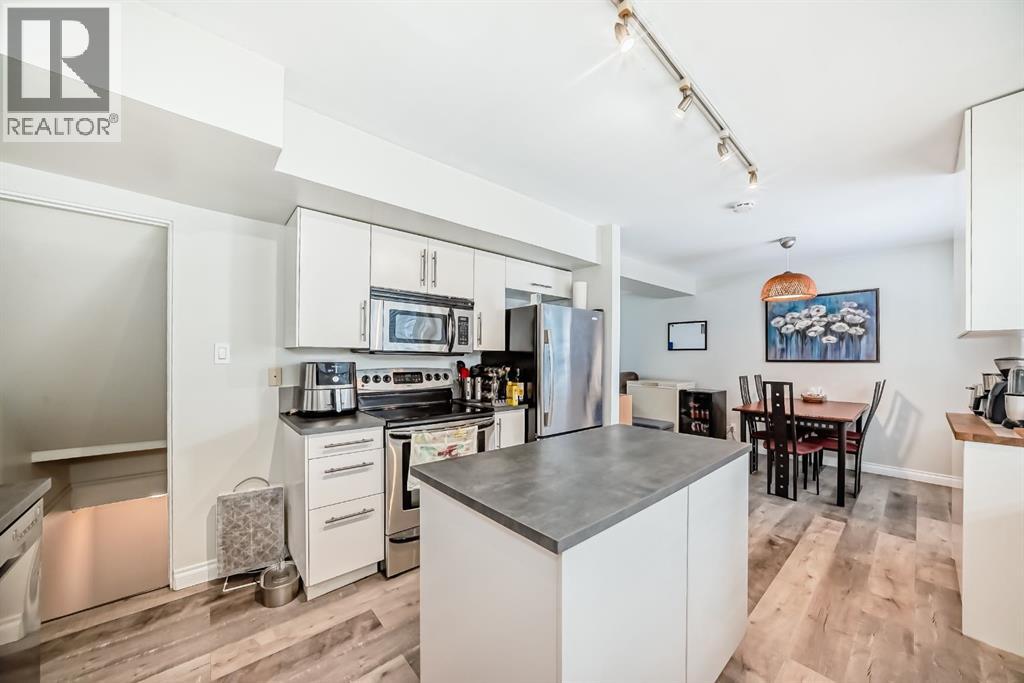 Single Family House for Sale in  REGAL Park NE Renfrew Calgary 