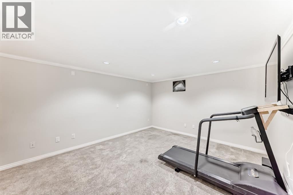 Single Family House for Sale in  REGAL Park NE Renfrew Calgary 