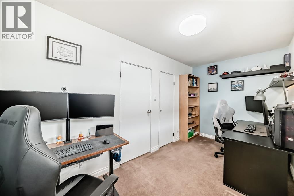 Single Family House for Sale in  REGAL Park NE Renfrew Calgary 