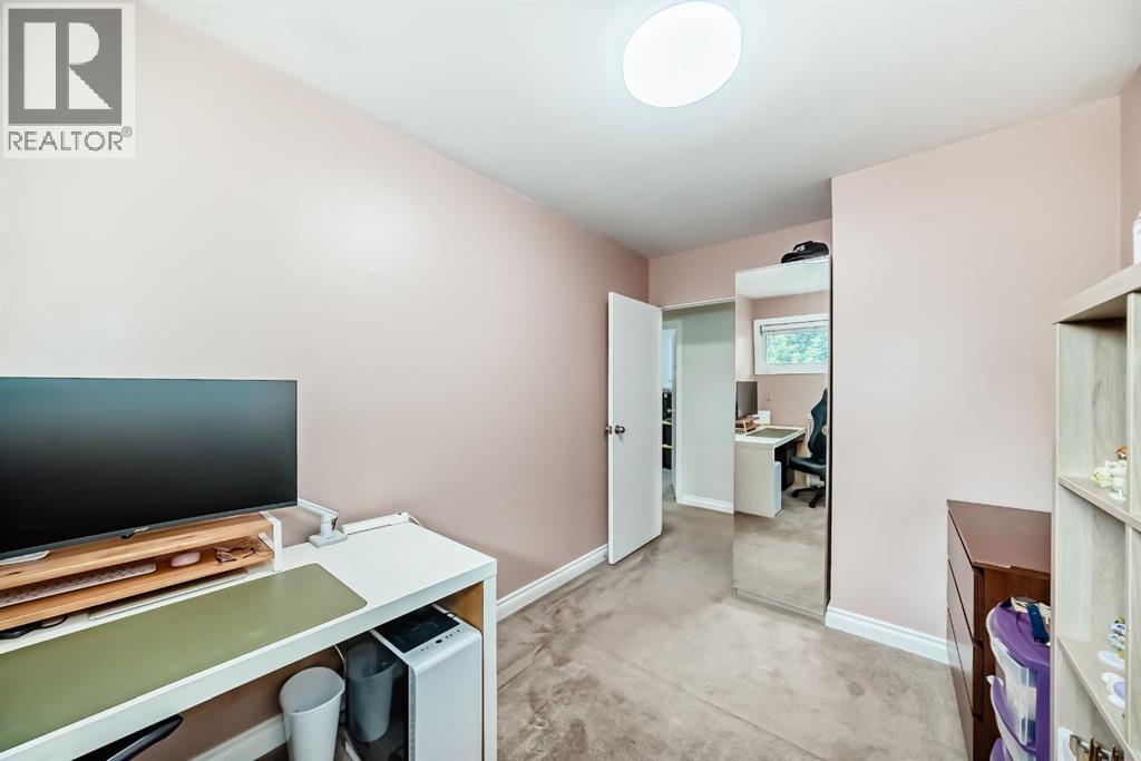 111 REGAL Park NE, Calgary, Alberta