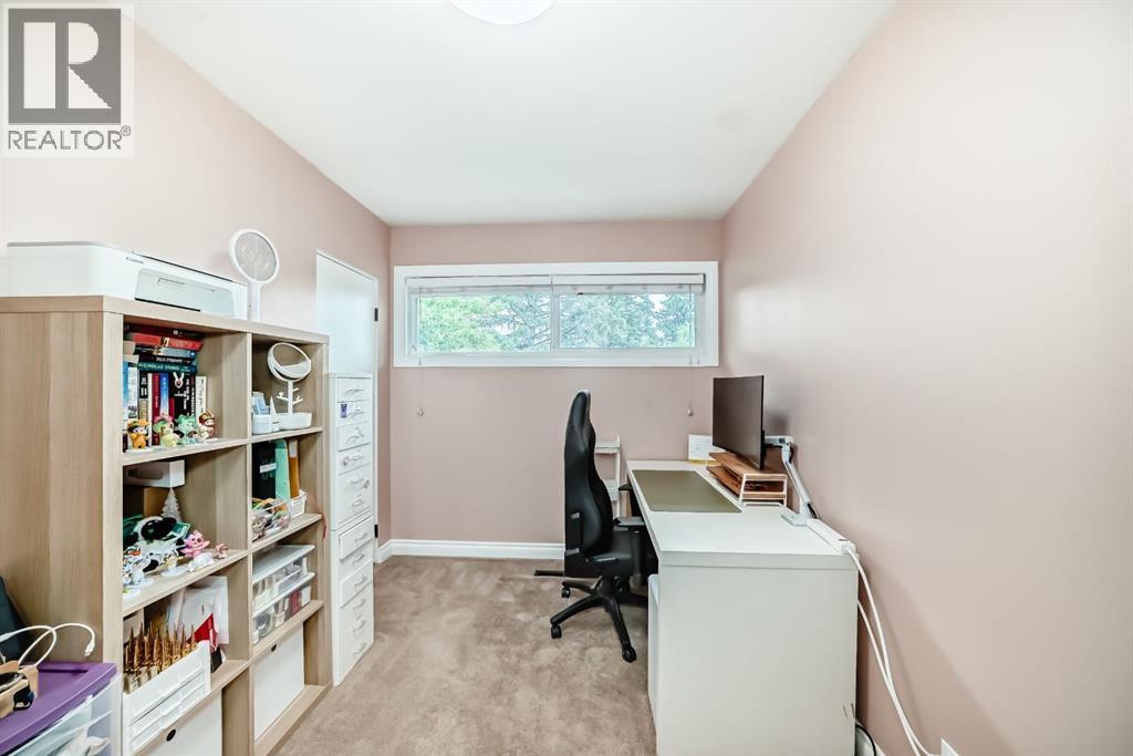 Single Family House for Sale in  REGAL Park NE Renfrew Calgary 