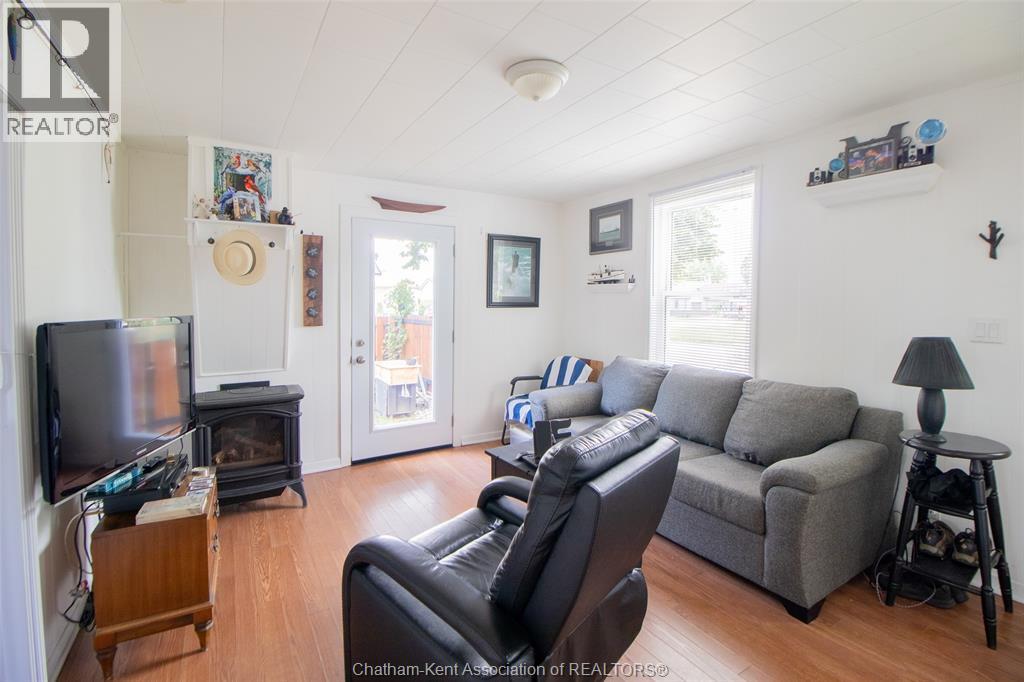 Photo 17 of 130 Elizabeth Street, Thamesville ON