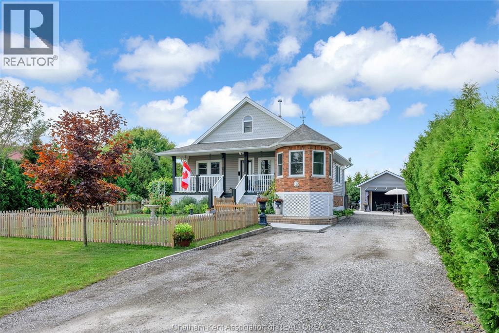 Photo 15 of 1311 Bluff Line, Wheatley ON