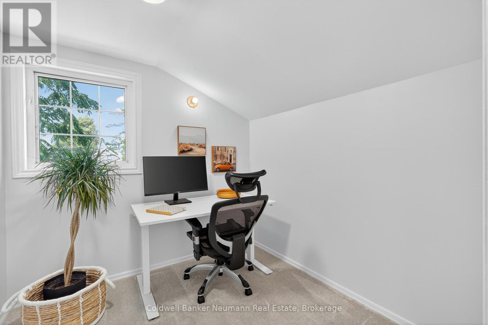 Photo 18 of 118 1 2 Wellington Street, Cambridge ON