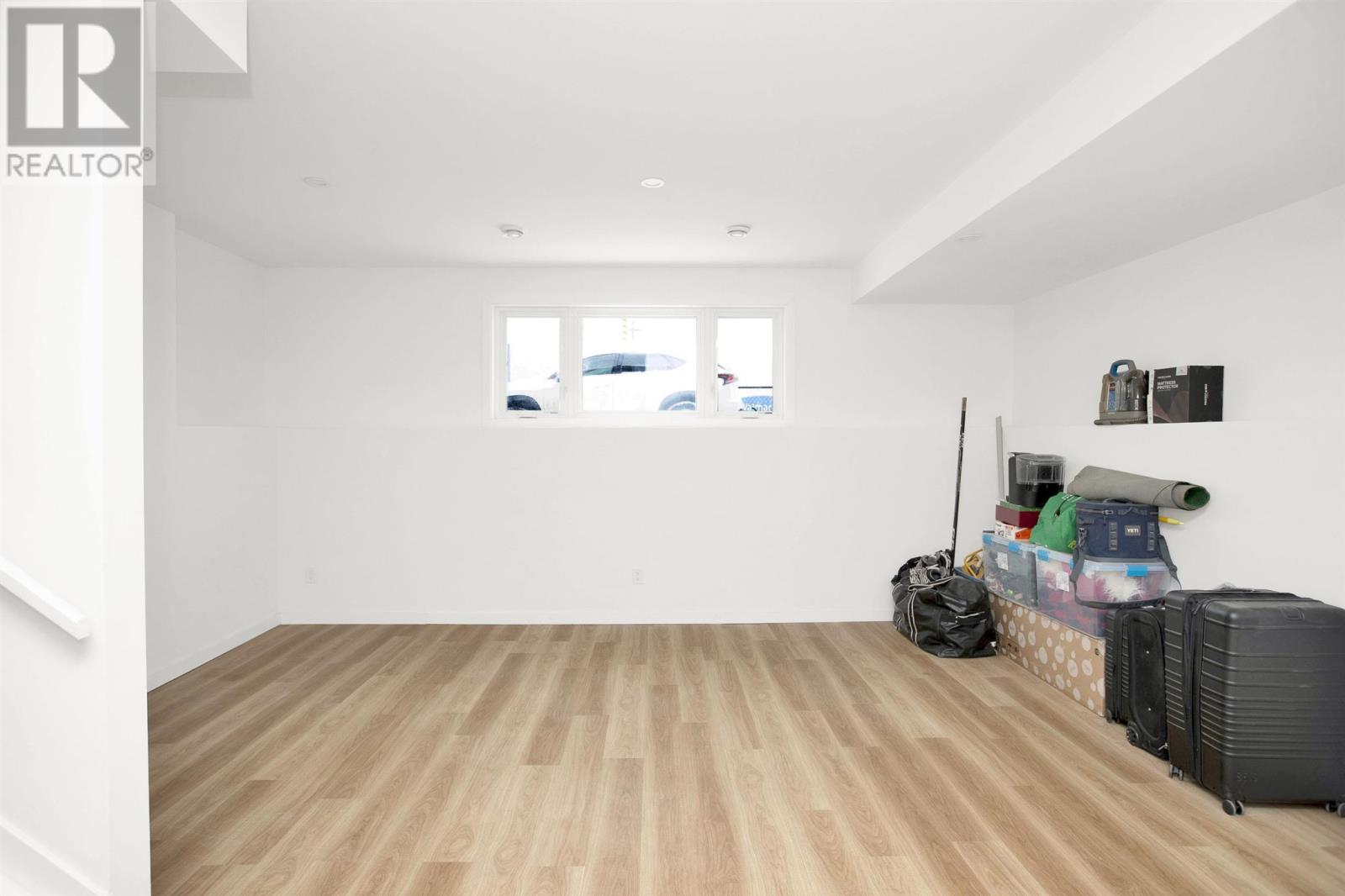 Photo 28 of 1152 Arthur St W, Thunder Bay ON